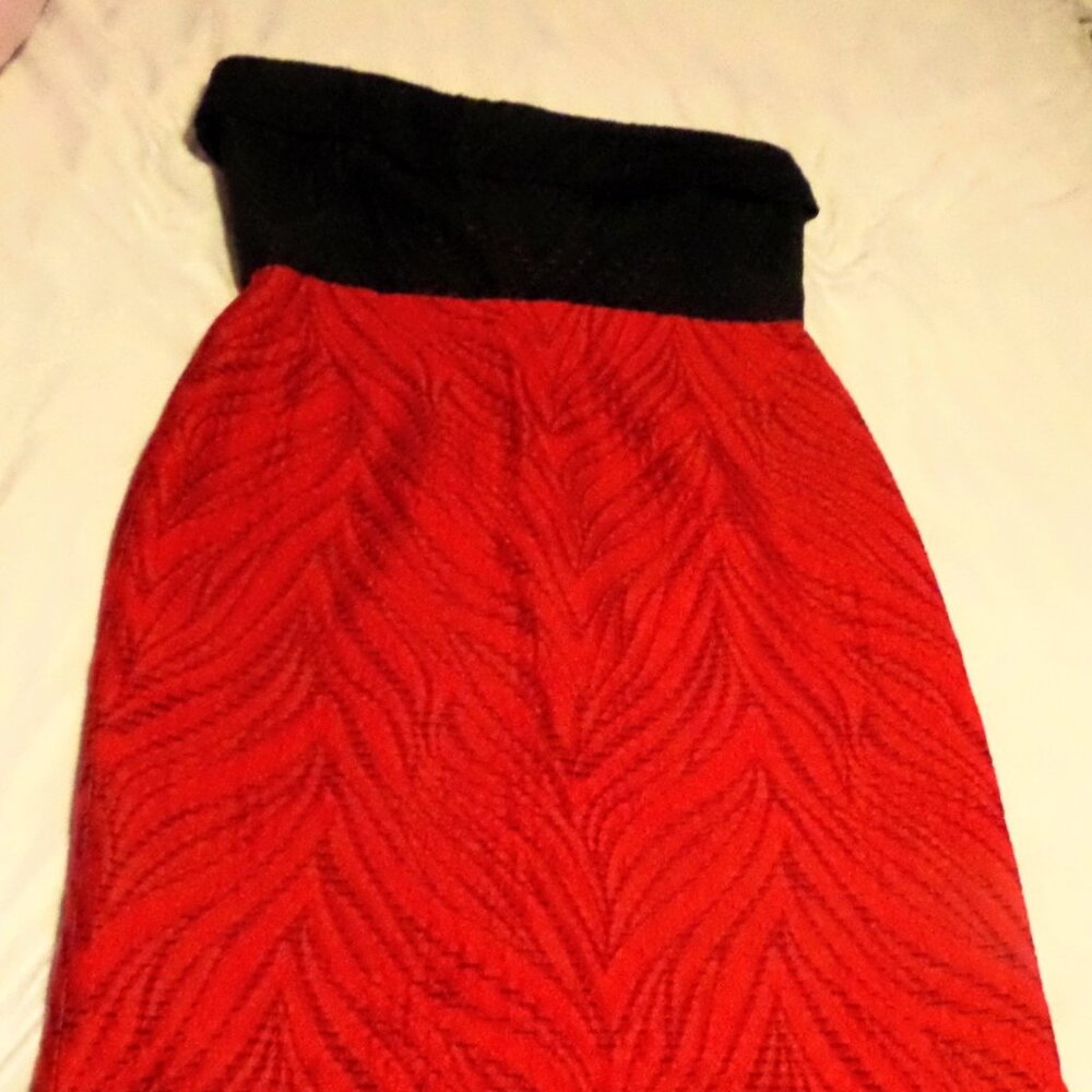 Monique Lhuillier Stitch Color Block Dress